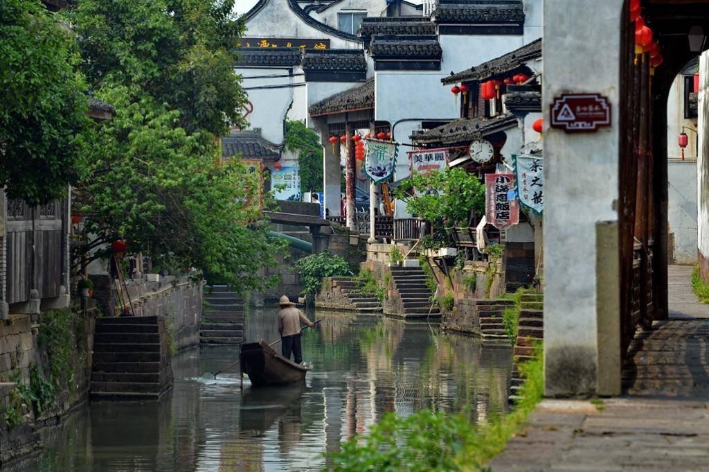 央视《如果奔跑是我的人生》遭痛批,生活剧要接地气,不是接地府